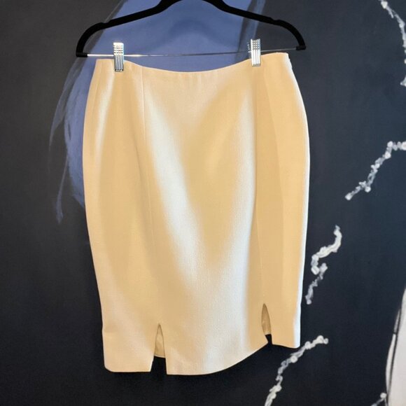 Vintage Versace Cream Knee-length Skirt - Size M (EU 42) - Picture 3 of 5